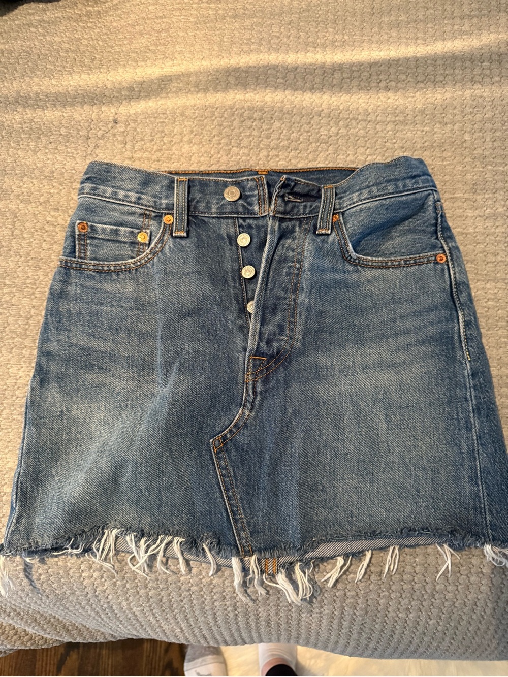 Levi's Blue Denim Button-Front Frayed Hem Skirt